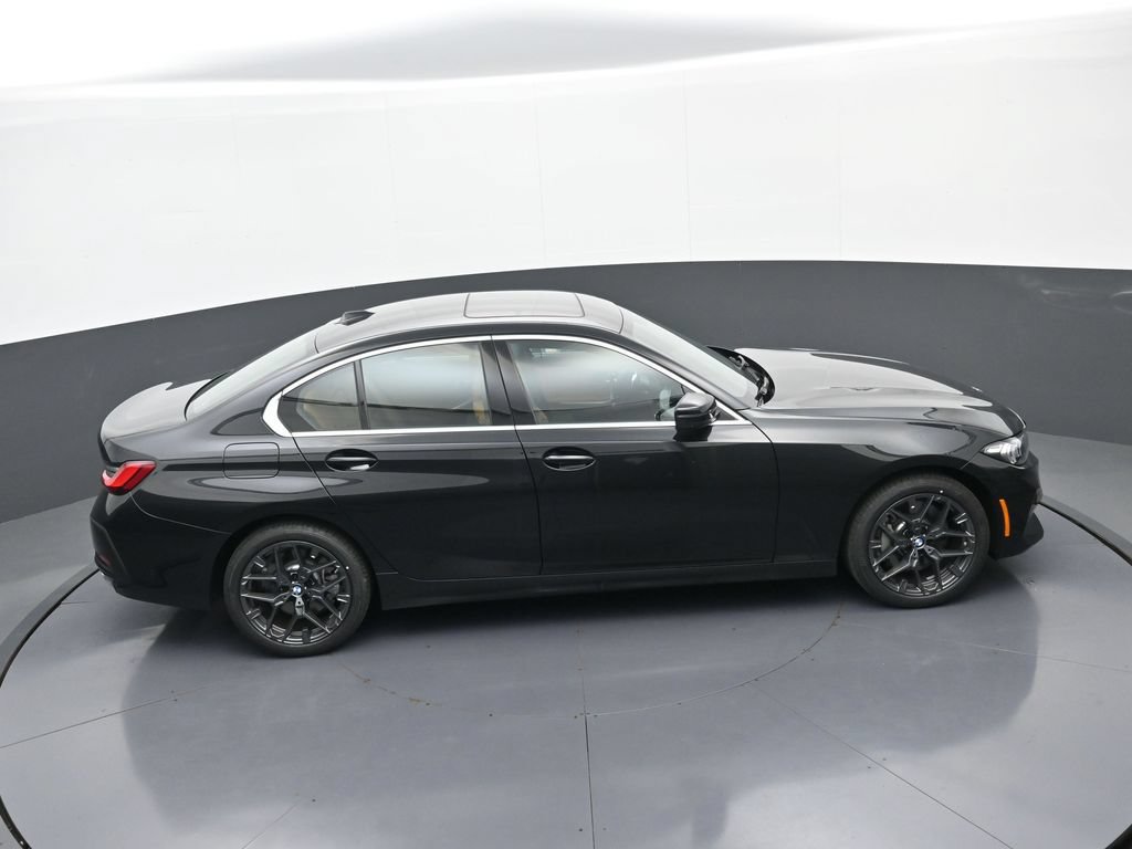 New 2026 BMW 330i xDrive Sedan w/ Convenience Package AWD/4WD image 36
