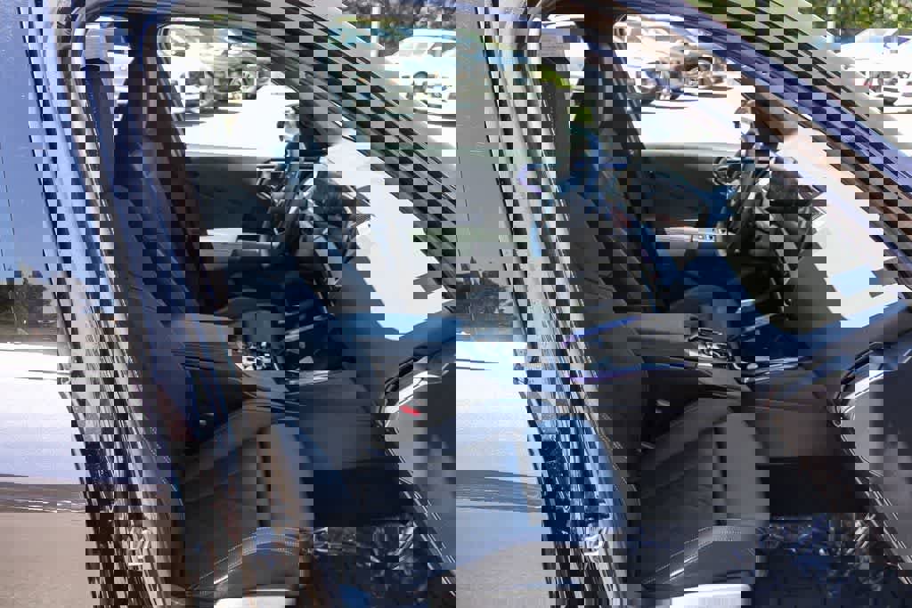 Used 2025 BMW X3 xDrive30i w/ Convenience Package AWD/4WD image 18