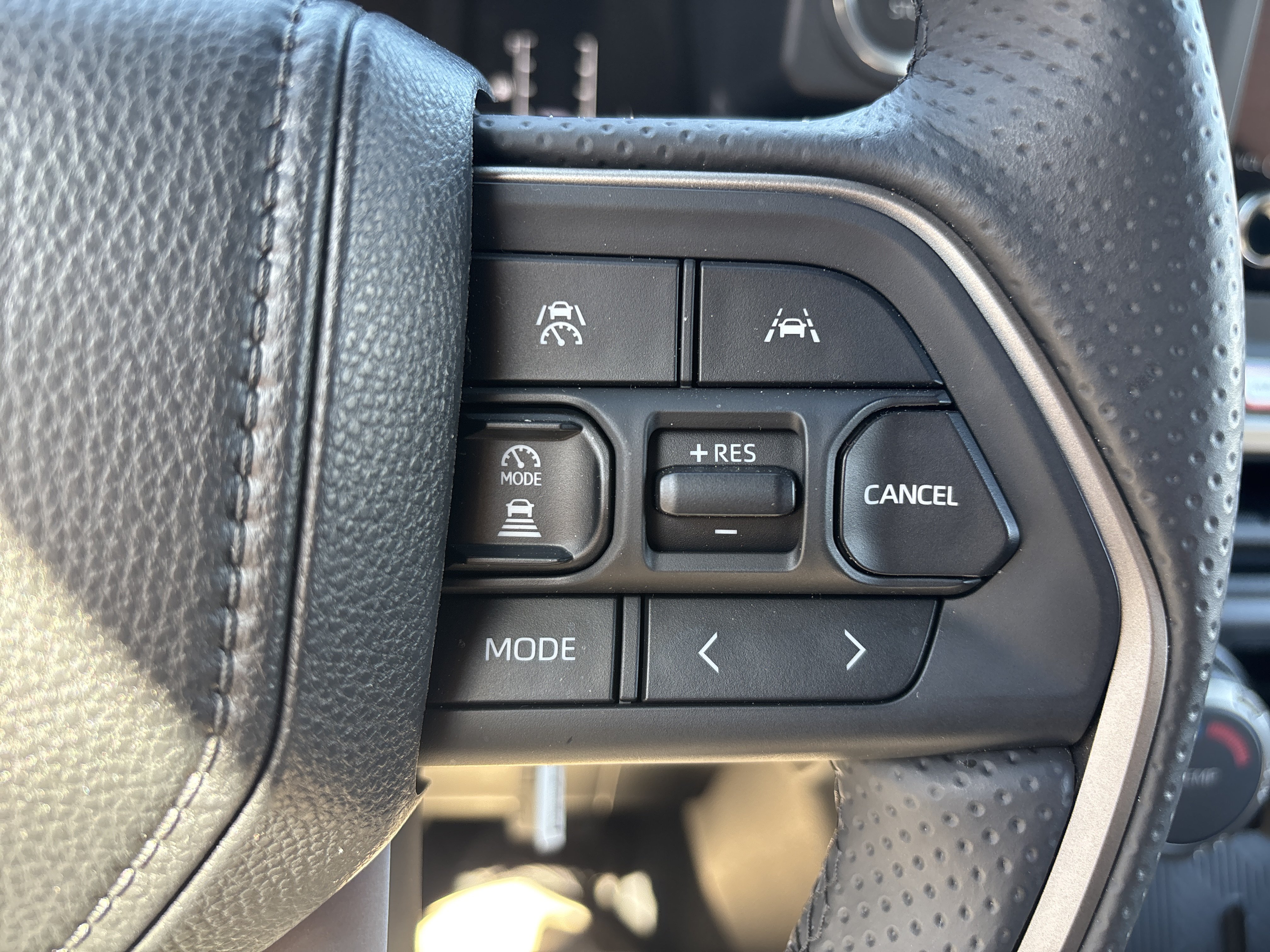 Certified 2026 Toyota 4Runner SR5 AWD/4WD image 21