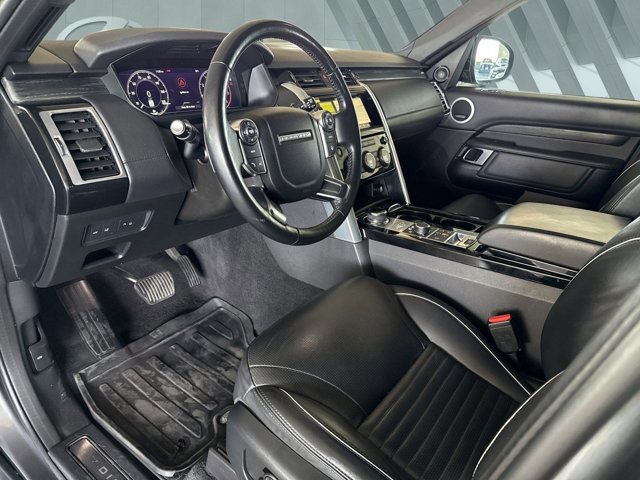 Used 2018 Land Rover Discovery HSE Luxury image 10