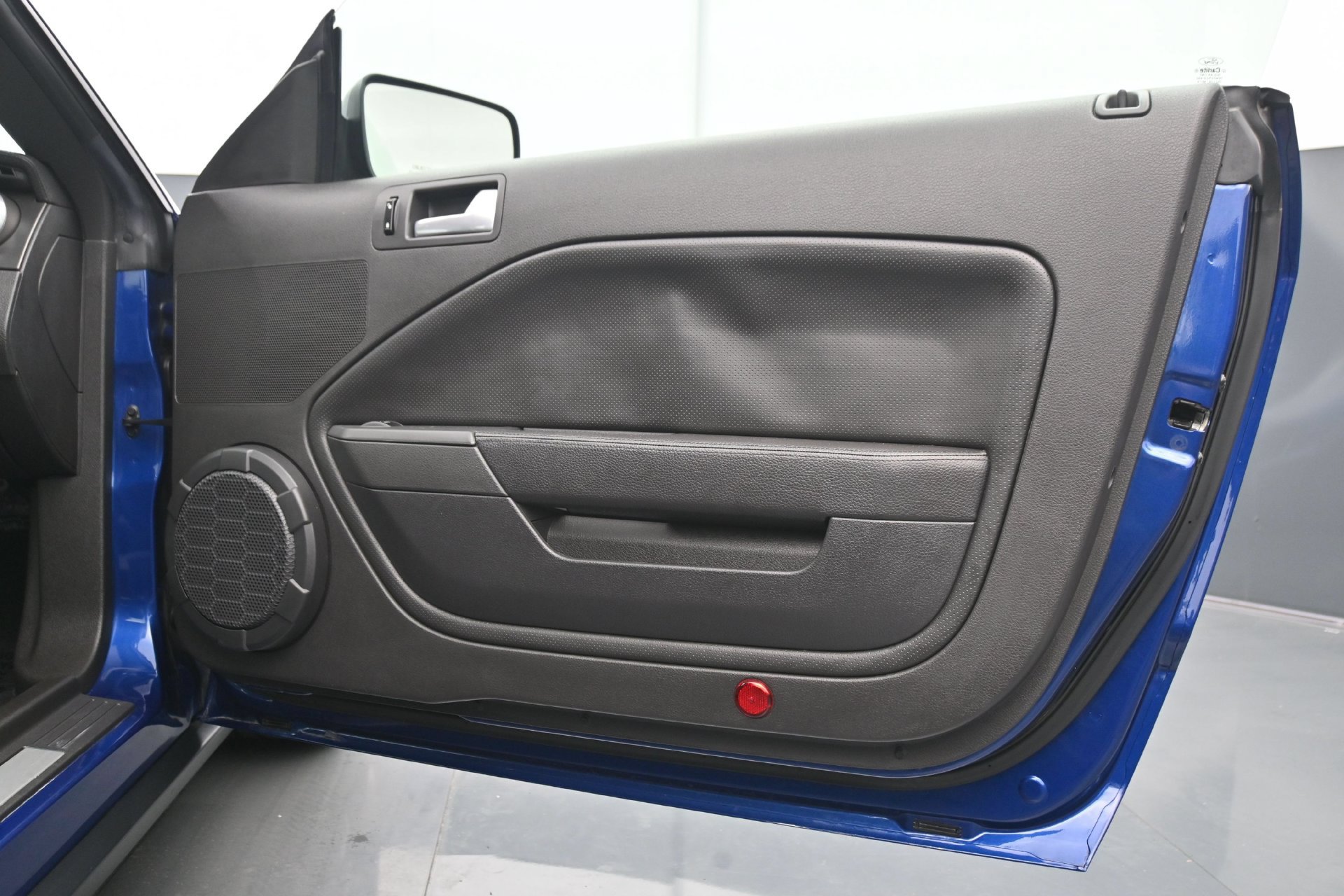 Used 2007 Ford Mustang Shelby GT500 RWD image 12