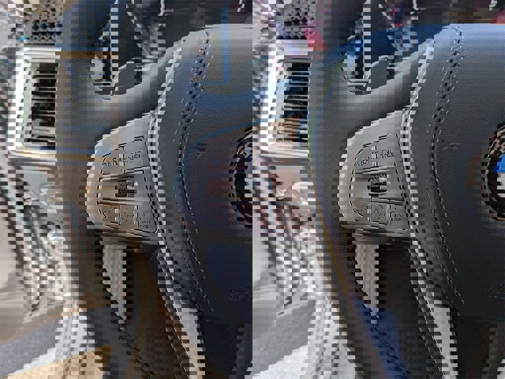 New 2026 BMW X7 xDrive40i w/ Premium Package image 11