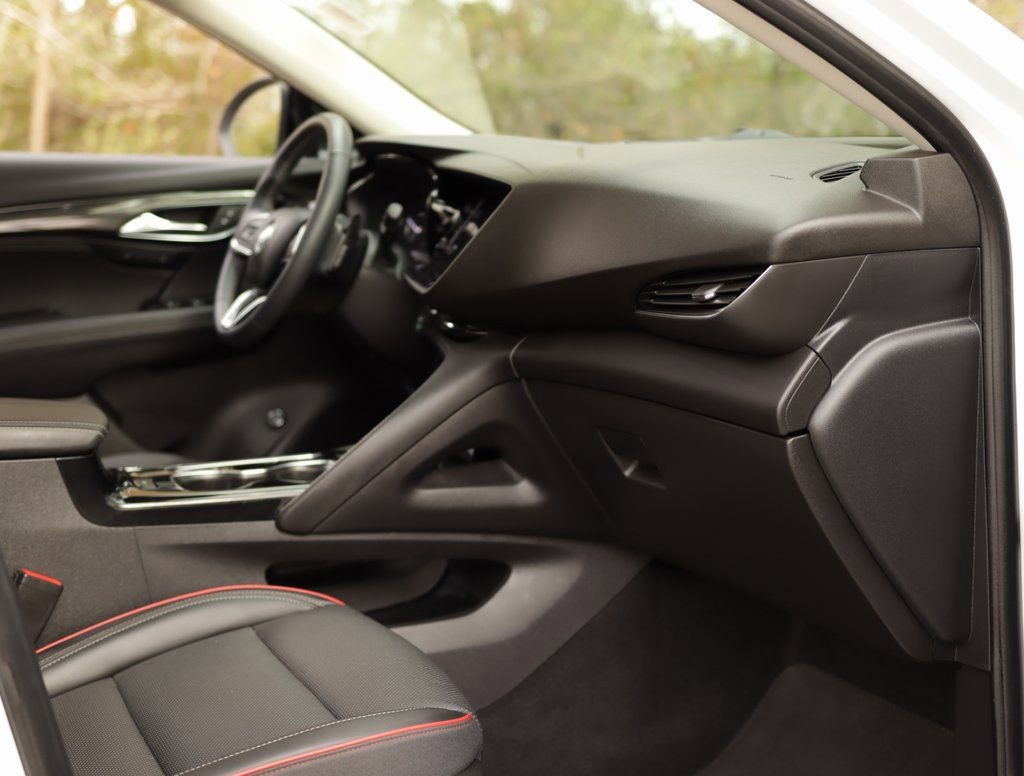 Used 2023 Buick Envision Essence w/ Sport Touring Package image 32