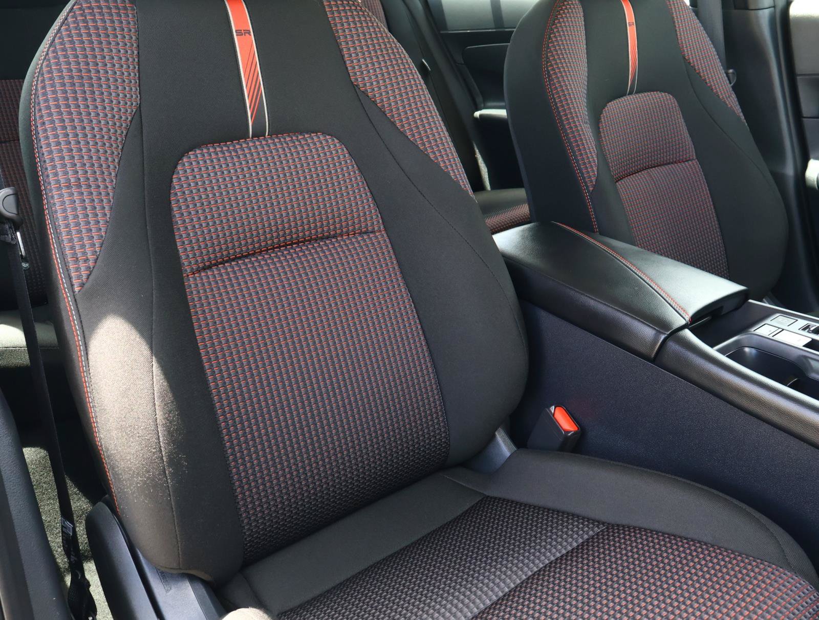 Used 2026 Nissan Sentra SR w/ Floor Mat Package FWD image 16