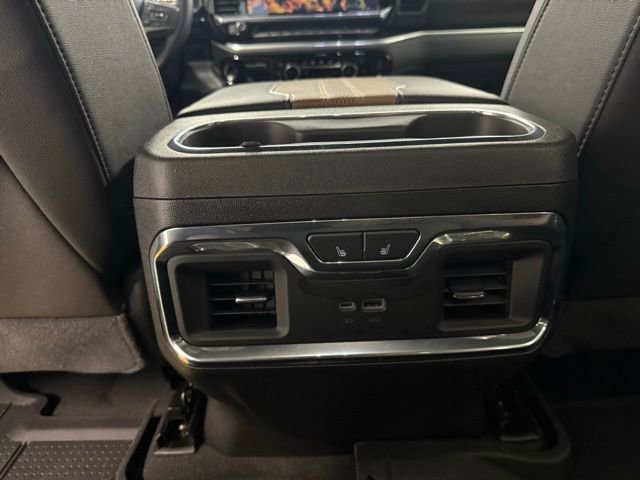 Used 2024 Chevrolet Silverado 1500 High Country w/ Technology Package image 17