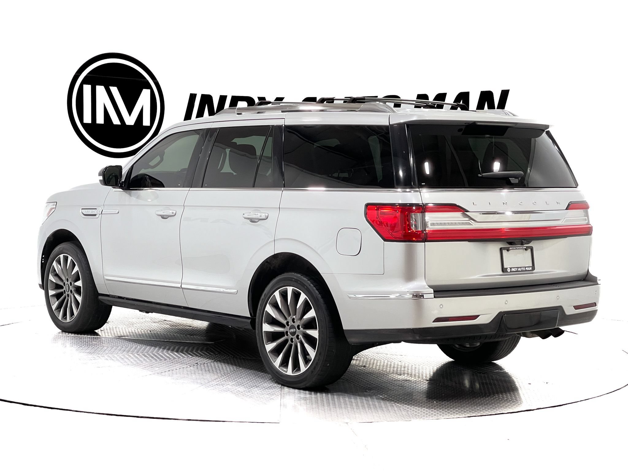 Used 2019 Lincoln Navigator Select AWD/4WD image 6