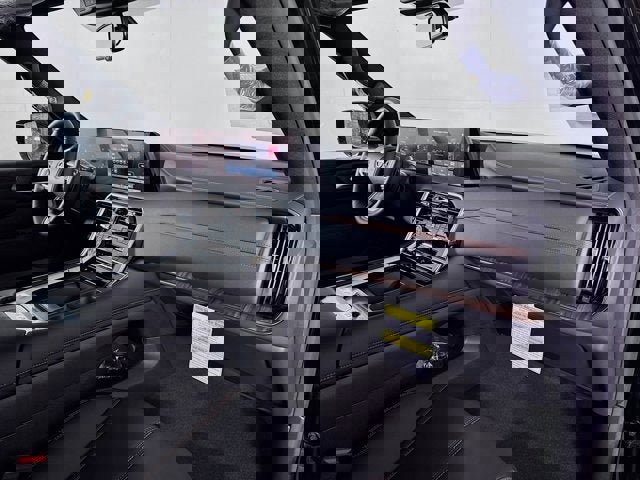 New 2025 Nissan Armada SL w/ Captain's Chari Seat Package image 34