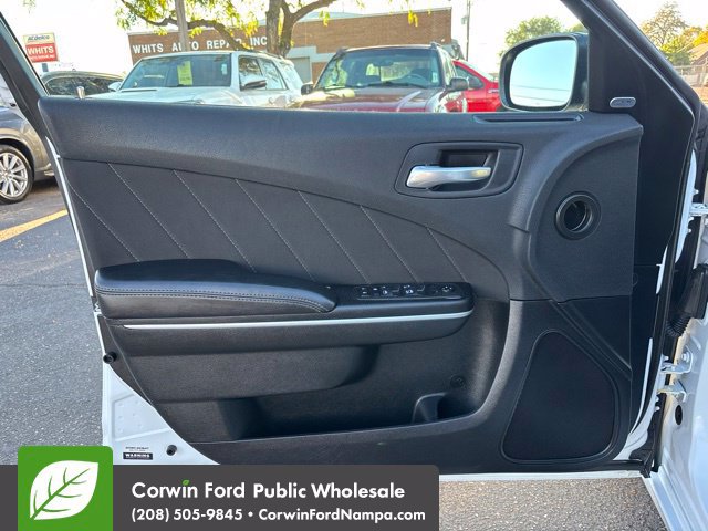 Used 2023 Dodge Charger SXT RWD image 13