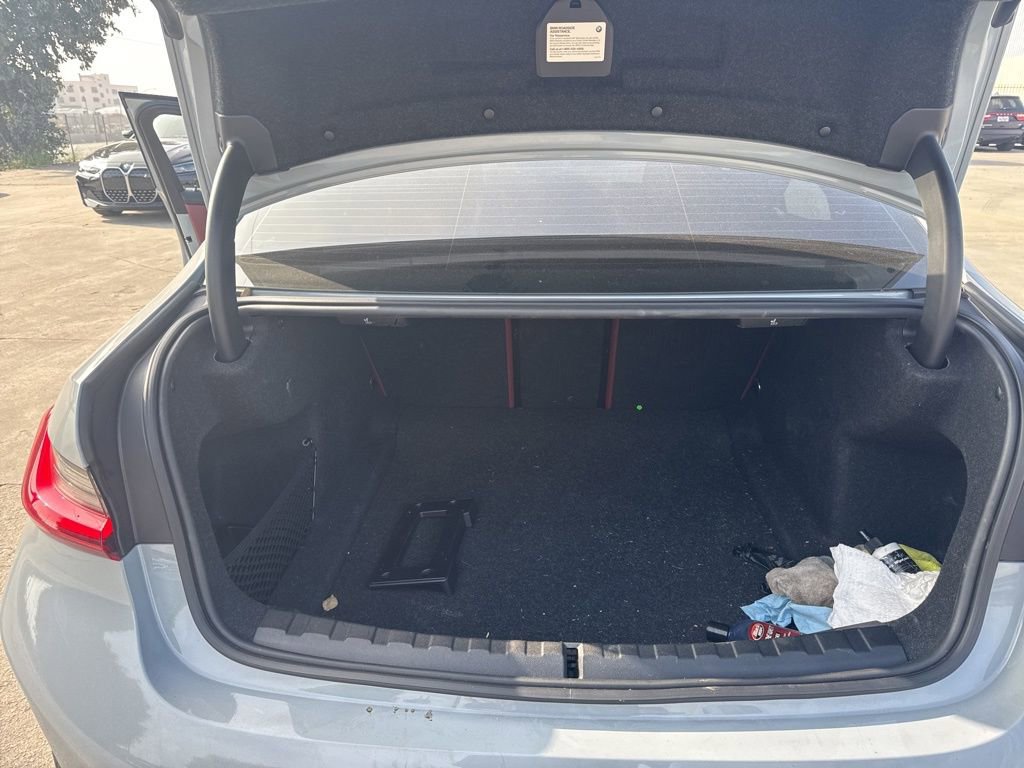 Used 2023 BMW 330i Sedan w/ M Sport Package image 21