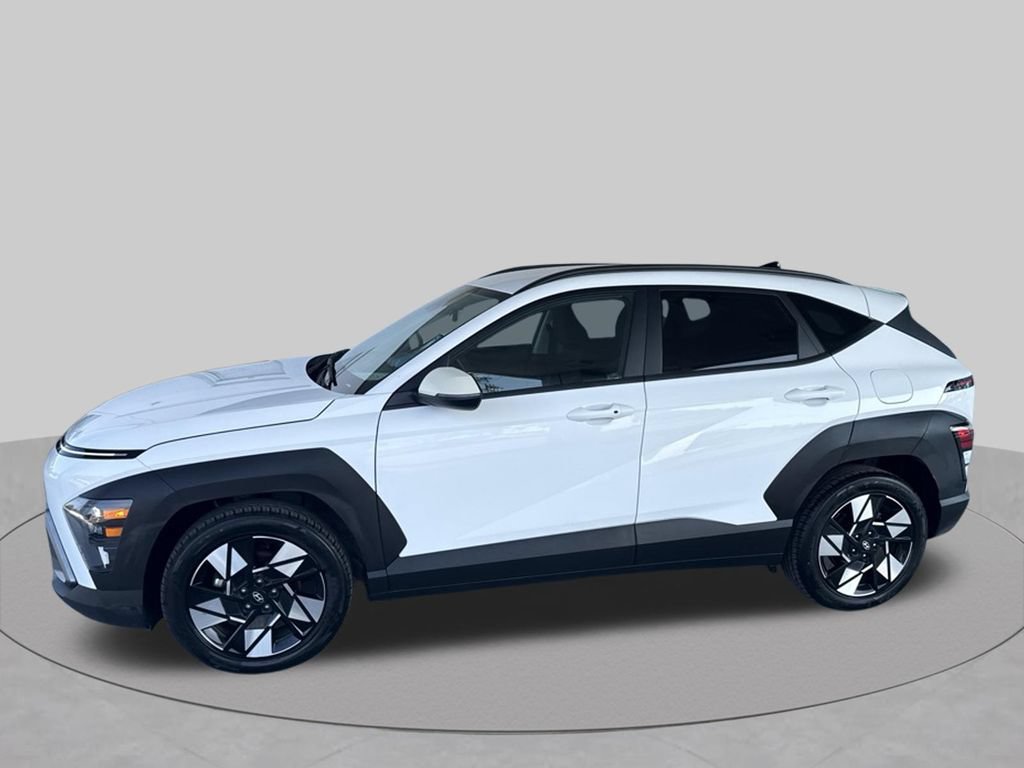 Used 2025 Hyundai Kona SEL FWD image 3