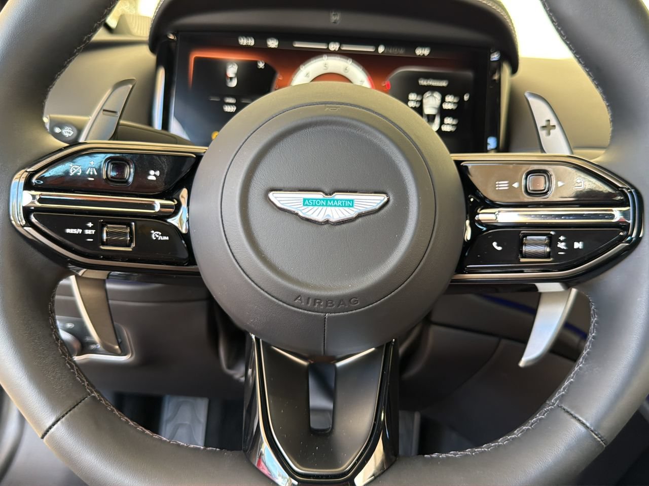 Used 2026 Aston Martin DB12 Convertible RWD image 21