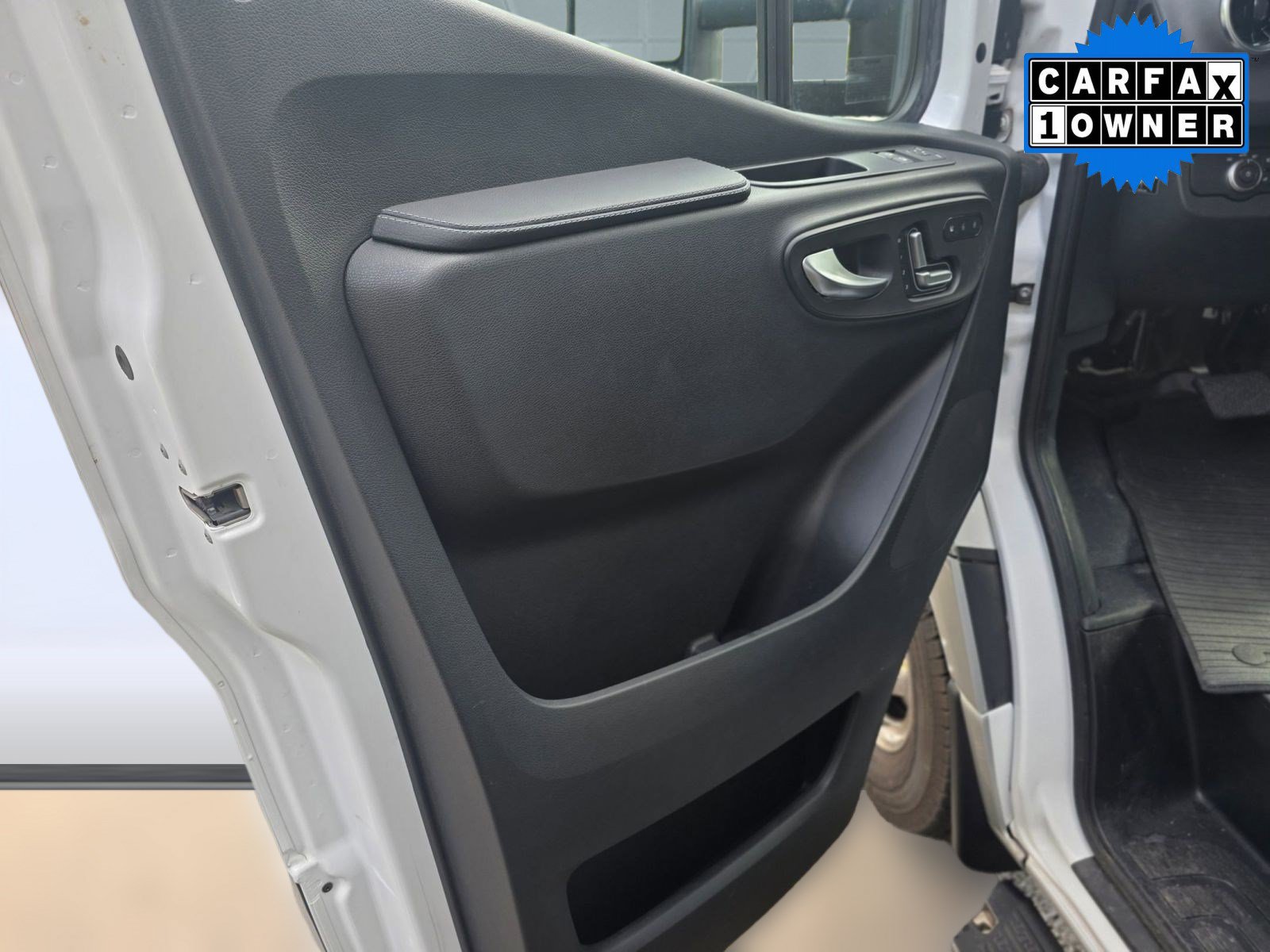 Used 2022 Mercedes-Benz Sprinter 3500 image 28