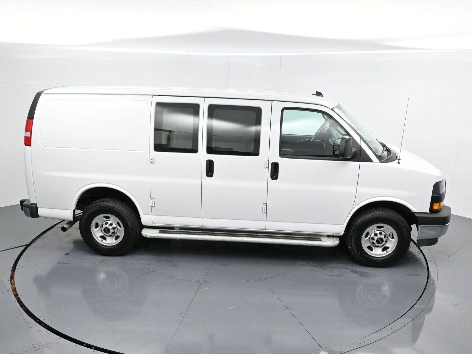 Used 2024 GMC Savana 2500 w/ Driver Convenience Package image 30