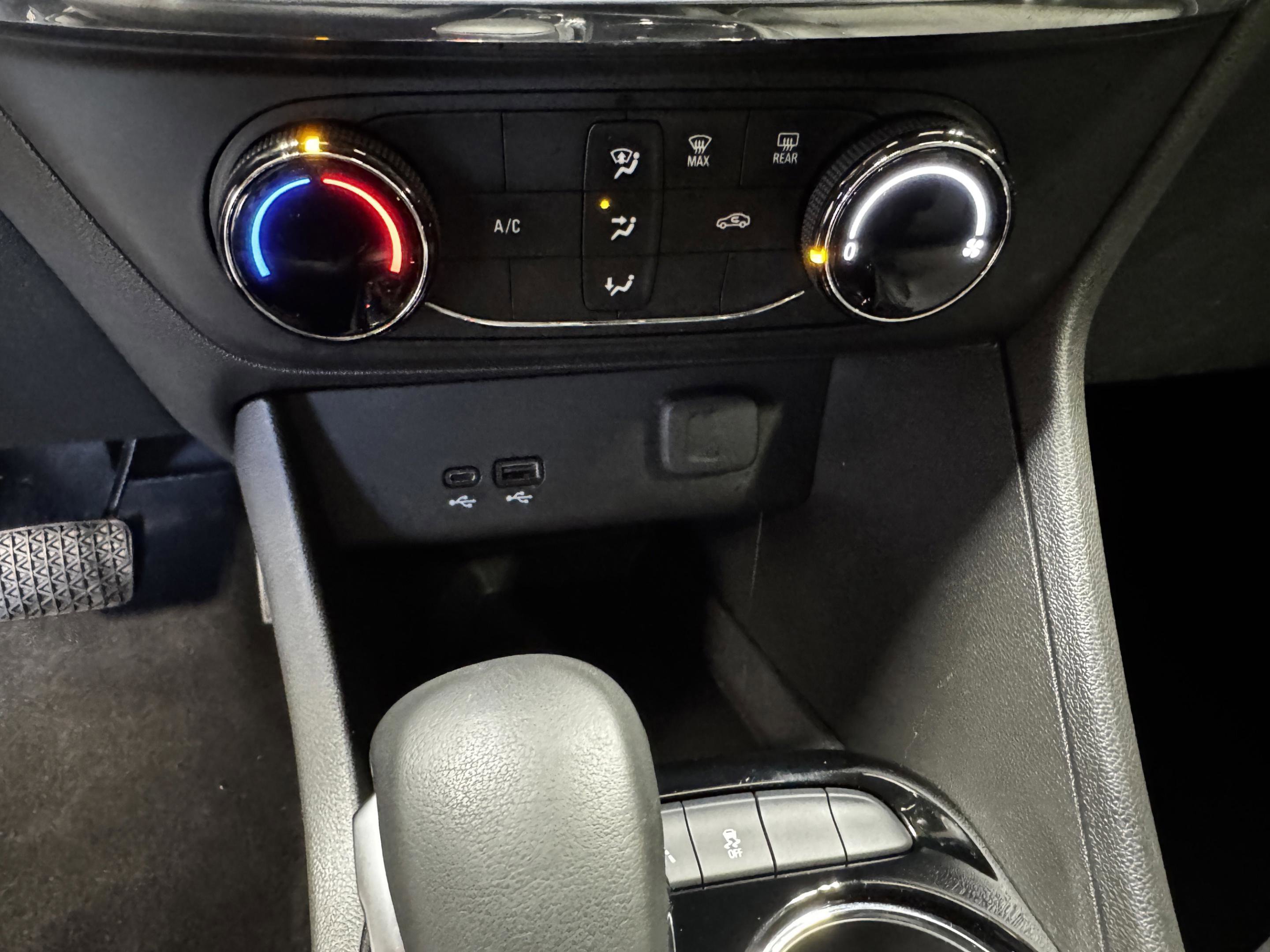 Used 2025 Buick Encore GX Preferred image 22