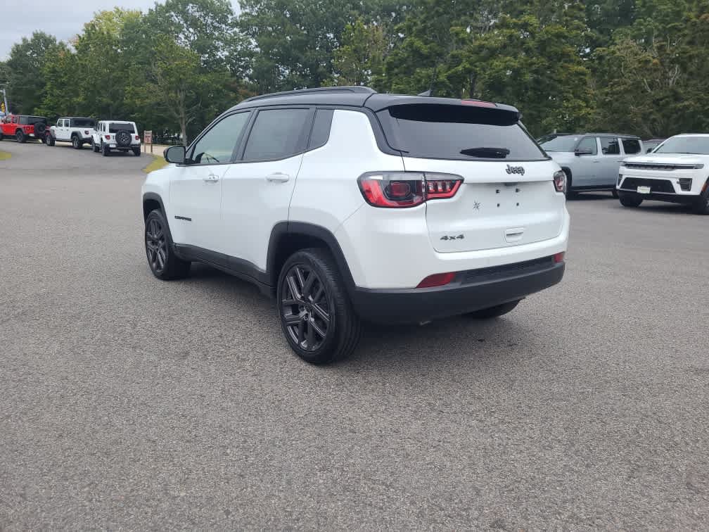 Used 2026 Jeep Compass Limited AWD/4WD image 5