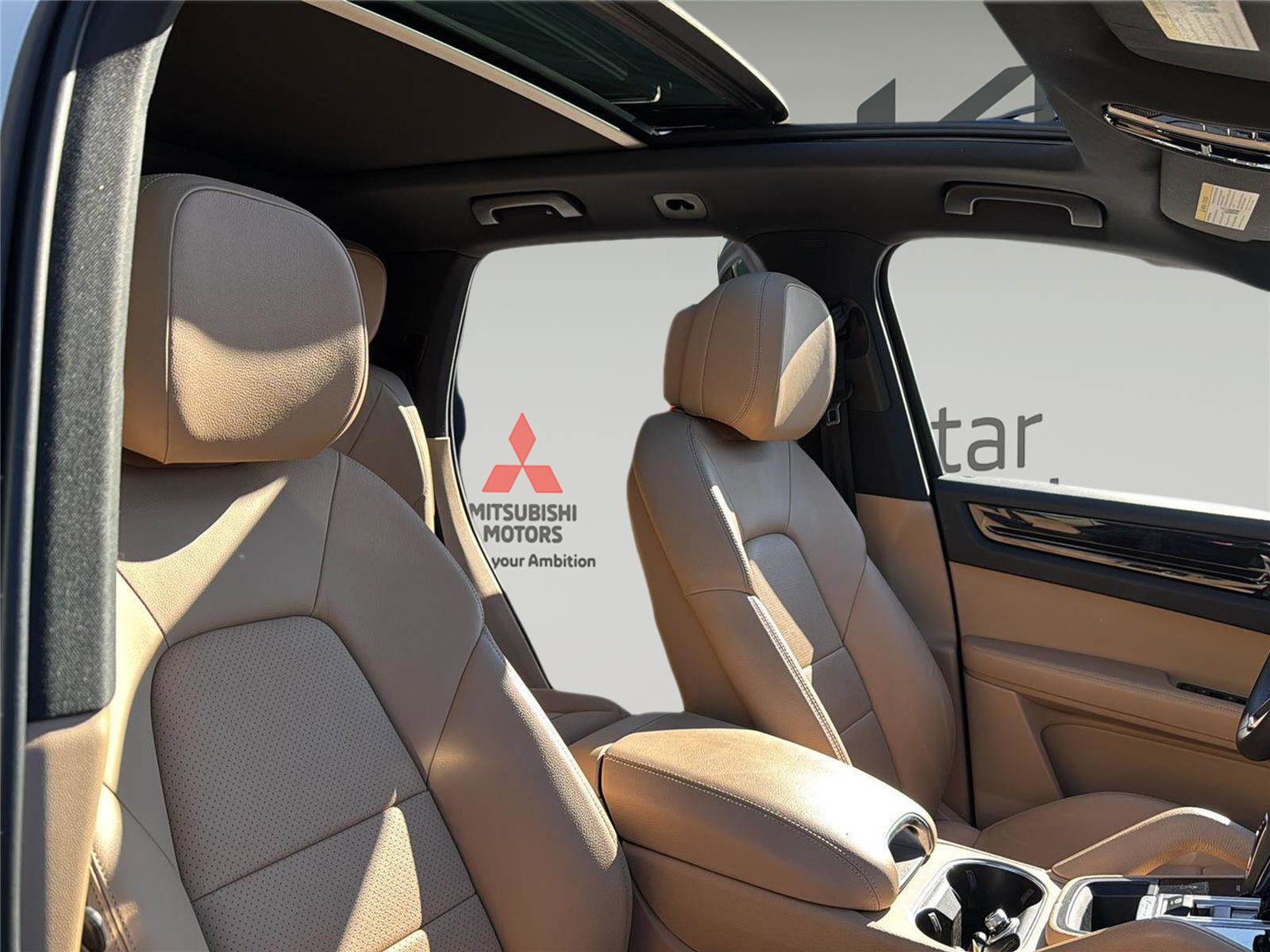 Used 2023 Porsche Cayenne image 34