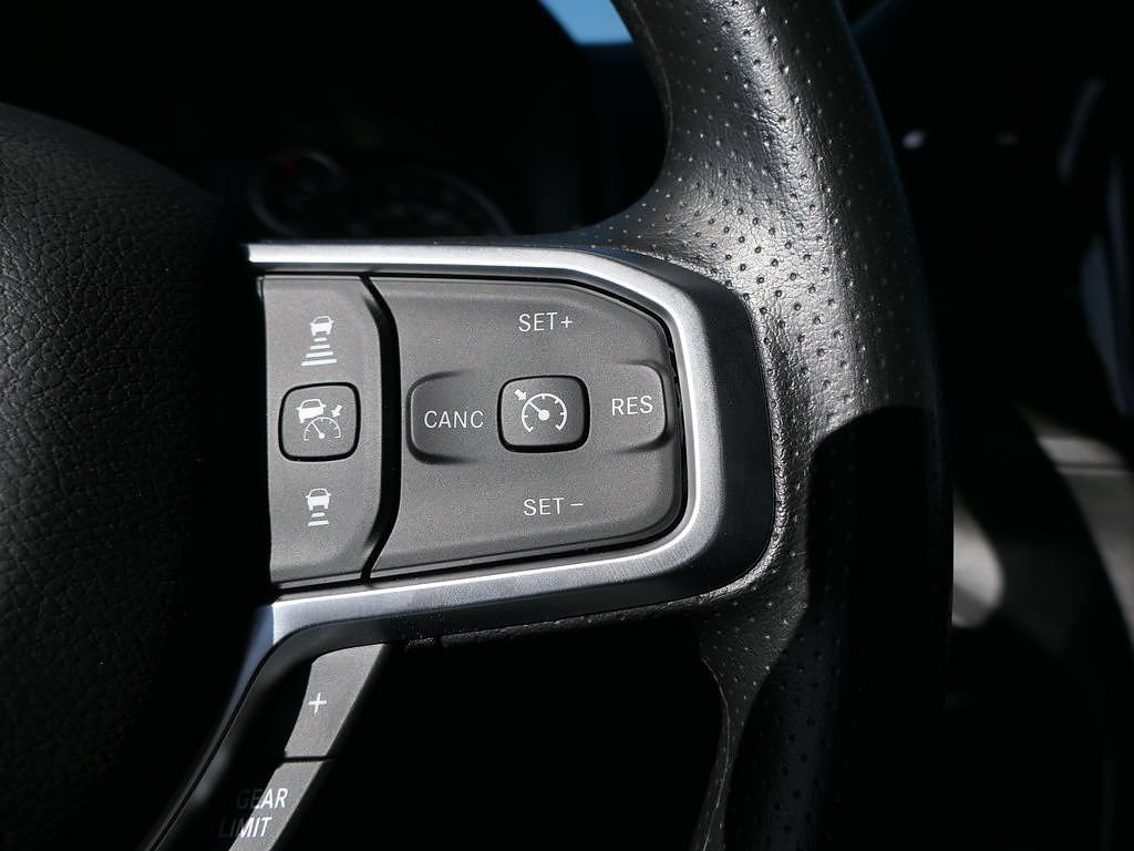 New 2026 RAM 5500 Tradesman AWD/4WD image 15