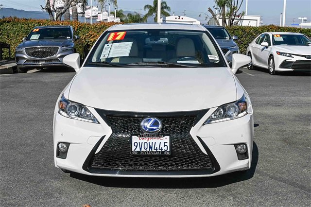 Used 2017 Lexus CT 200h w/ Navigation System Package image 2