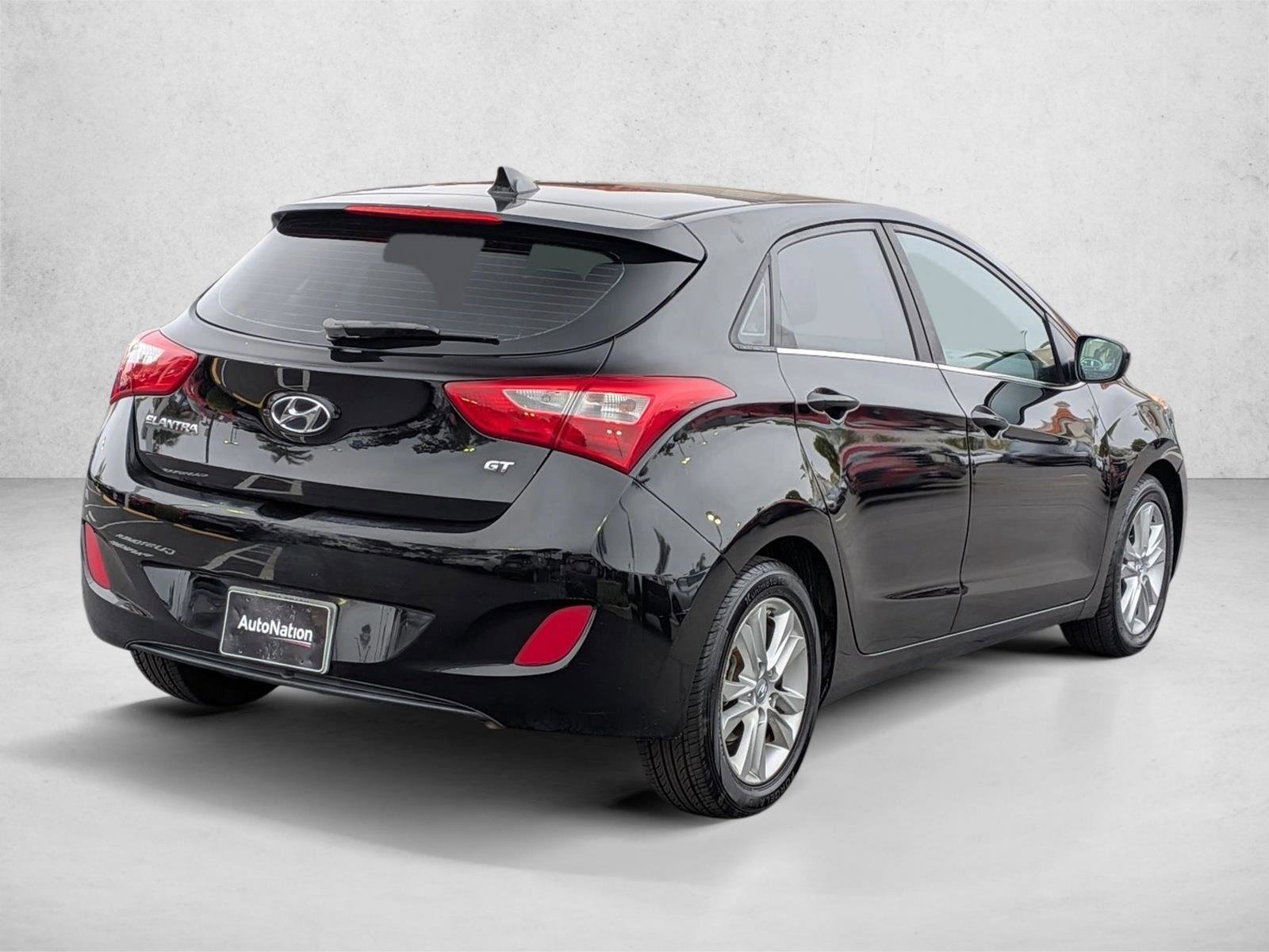 Used 2013 Hyundai Elantra GT FWD image 6