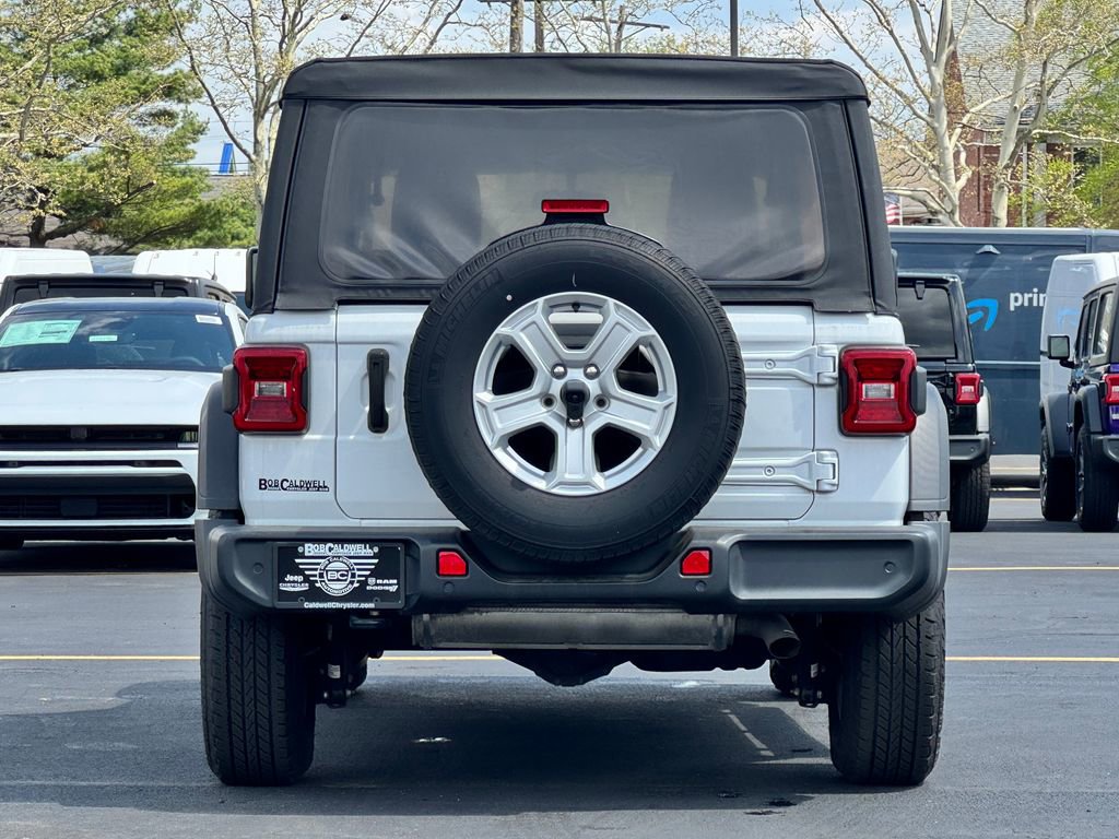 Used 2021 Jeep Wrangler Unlimited Sport image 6