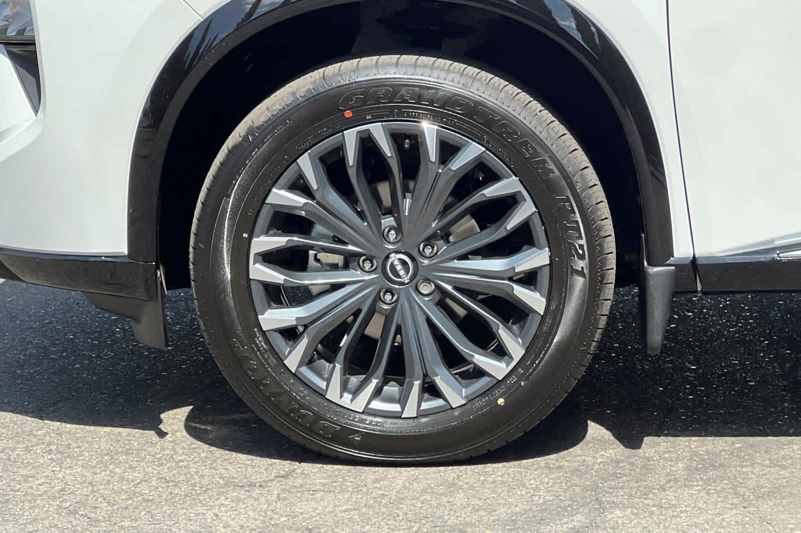 New 2026 Nissan Rogue Platinum AWD/4WD image 36