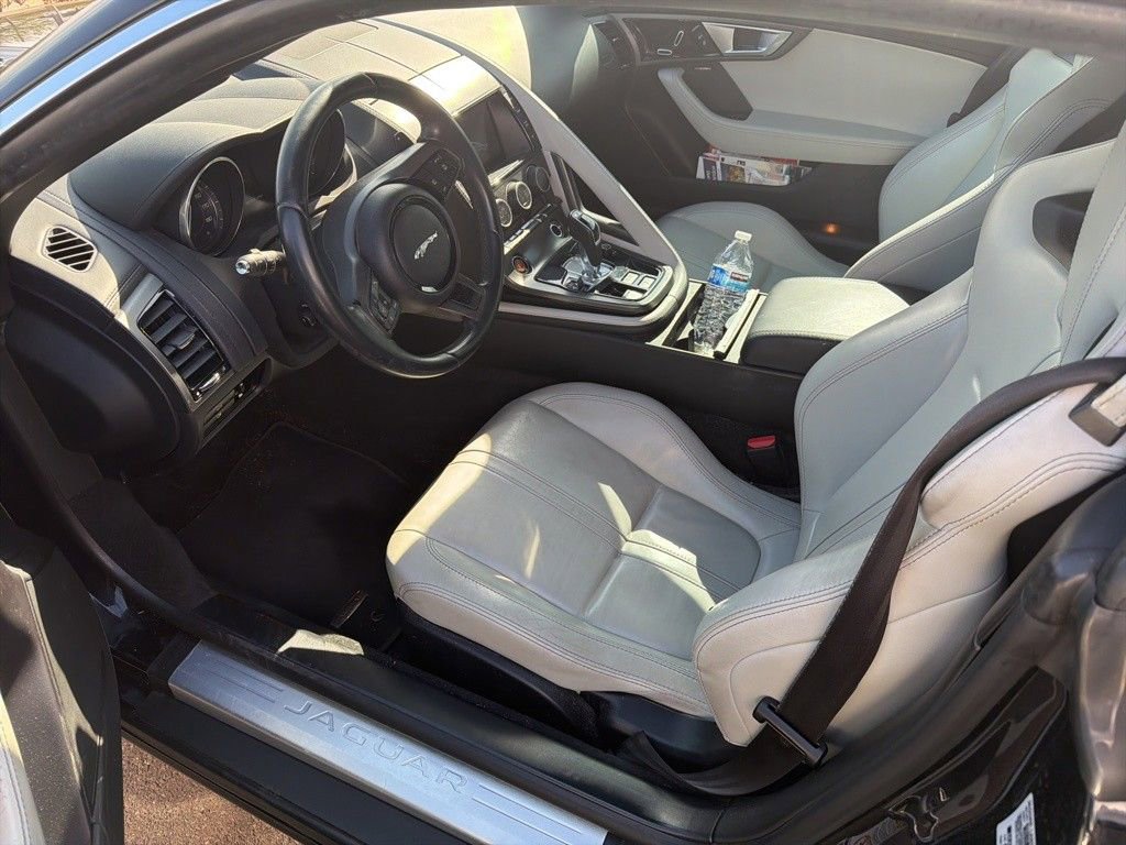 Used 2015 Jaguar F-TYPE Coupe RWD image 6