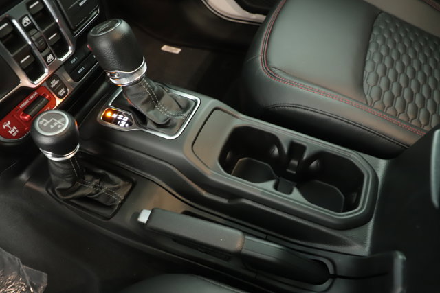 New 2026 Jeep Gladiator Rubicon w/ Technology Group image 14