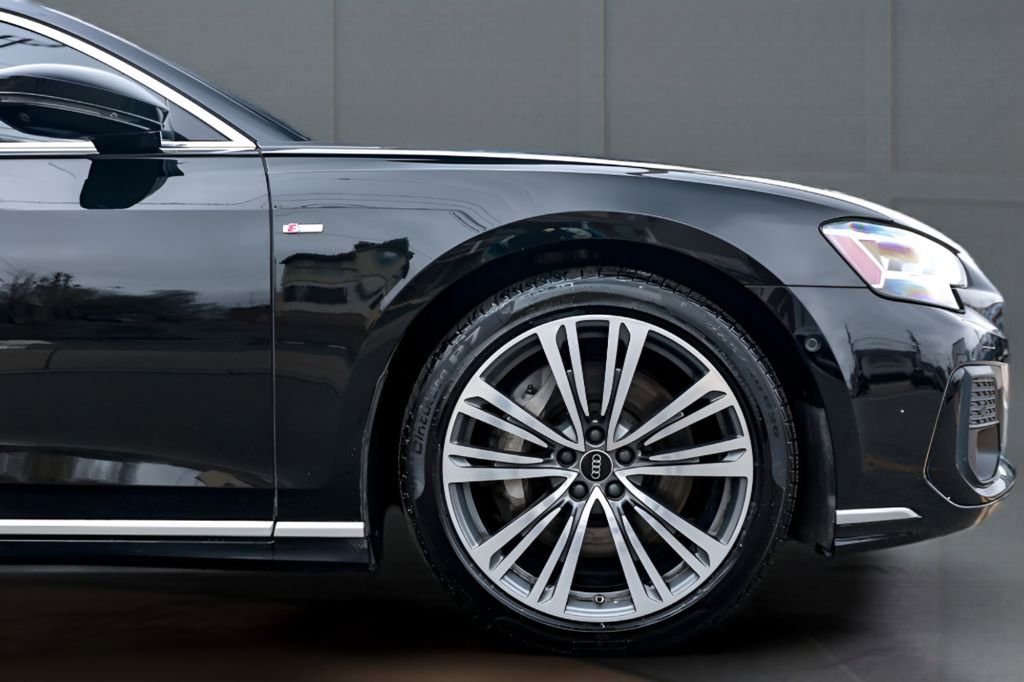 Used 2023 Audi A8 L 3.0T w/ Comfort Plus Package image 39