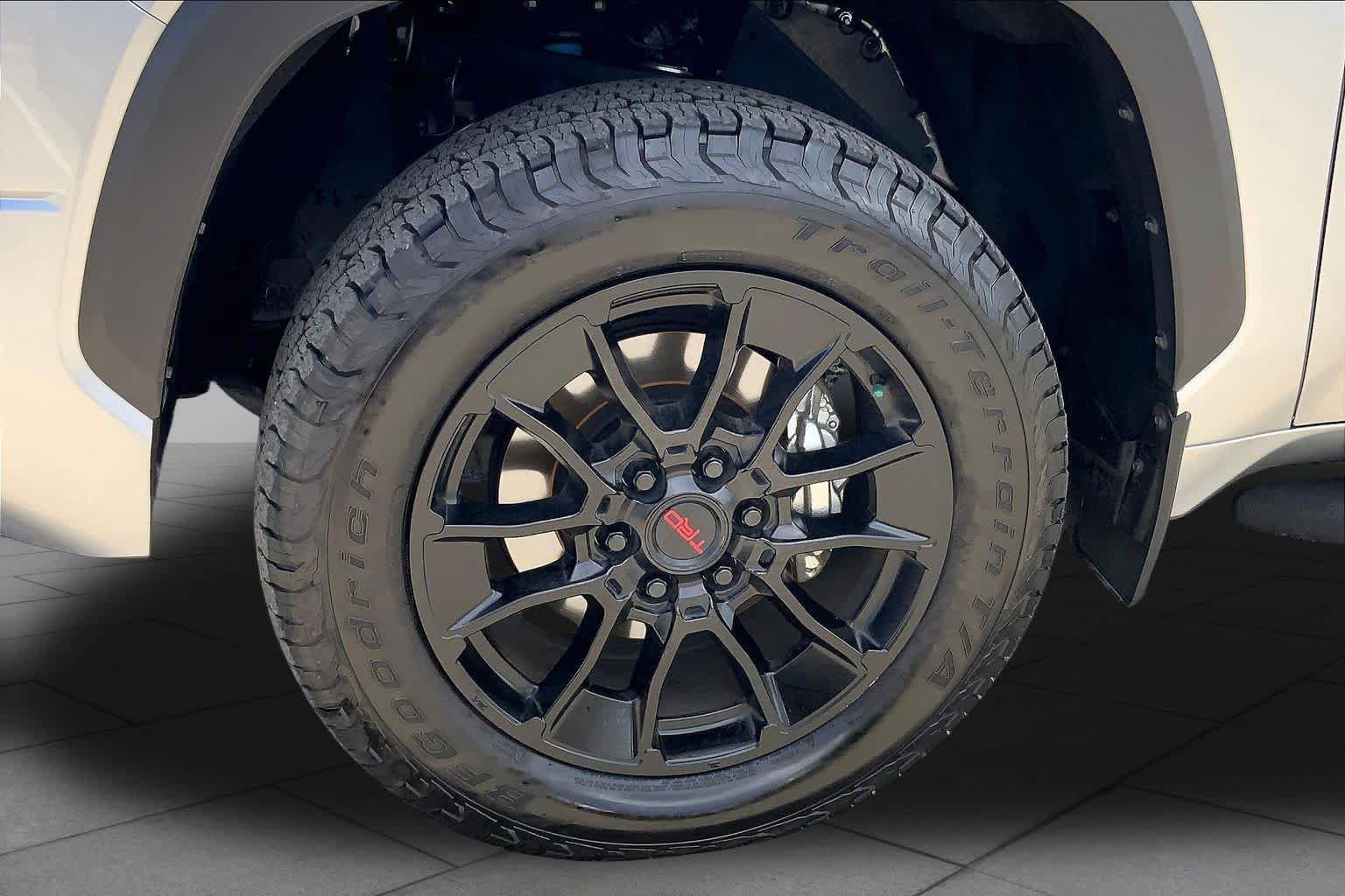Used 2024 Toyota Tundra Limited w/ TRD Off-Road Package AWD/4WD image 10