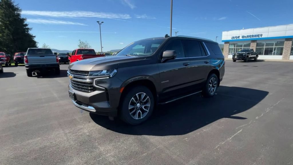 Used 2021 Chevrolet Tahoe LT w/ LT Signature Package AWD/4WD image 4