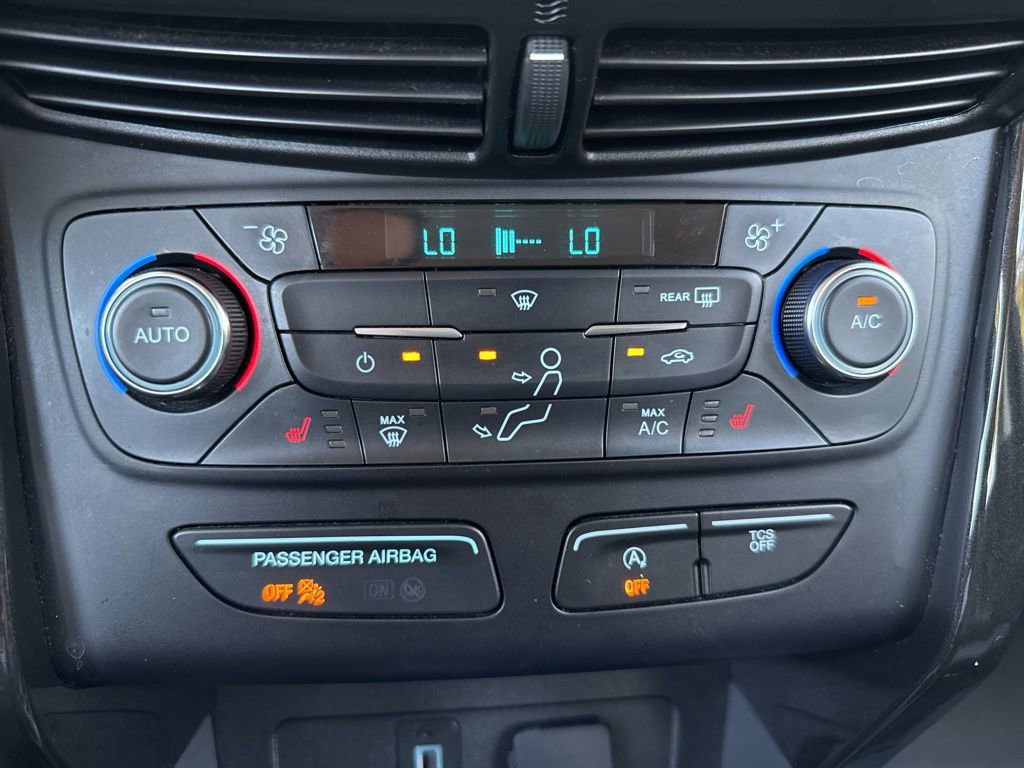 Used 2017 Ford Escape Titanium image 31