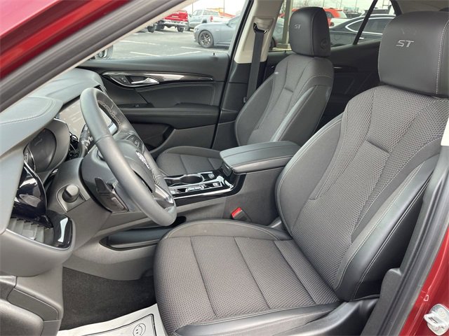 Used 2023 Buick Envision Preferred w/ Sport Touring Package image 11