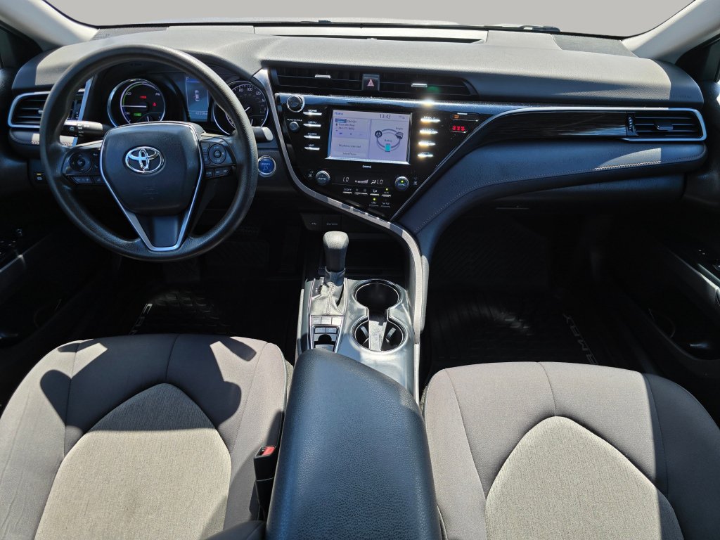 Used 2020 Toyota Camry LE FWD image 2