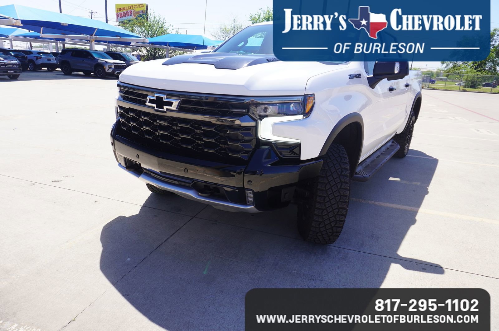 Used 2025 Chevrolet Silverado 1500 ZR2 w/ Technology Package image 2