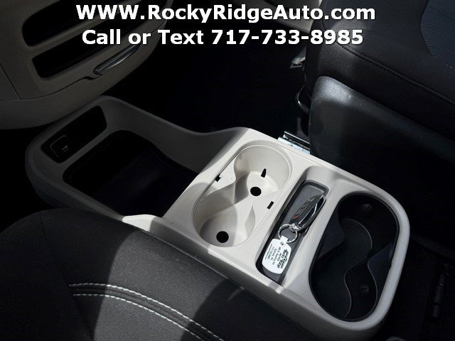 Used 2023 Chrysler Voyager LX FWD image 29
