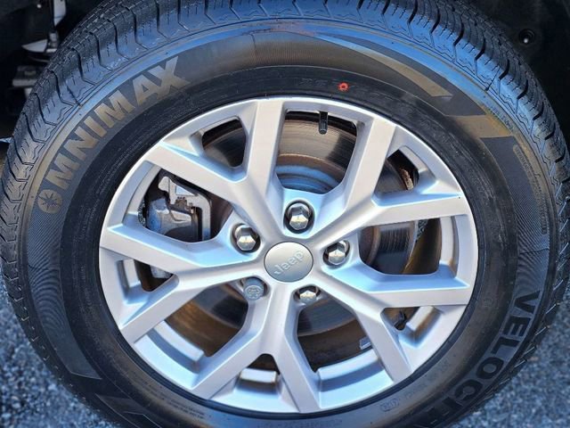 Used 2021 Jeep Grand Cherokee L Limited image 10