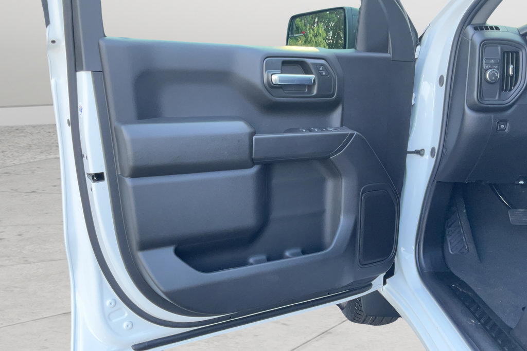 New 2026 Chevrolet Silverado 1500 Custom RWD image 10
