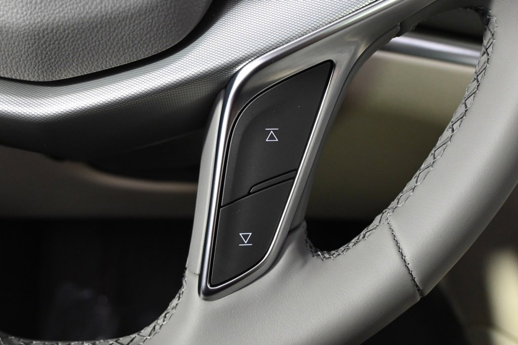 New 2025 Cadillac XT5 Premium Luxury w/ LPO, Floor Liner Package image 36