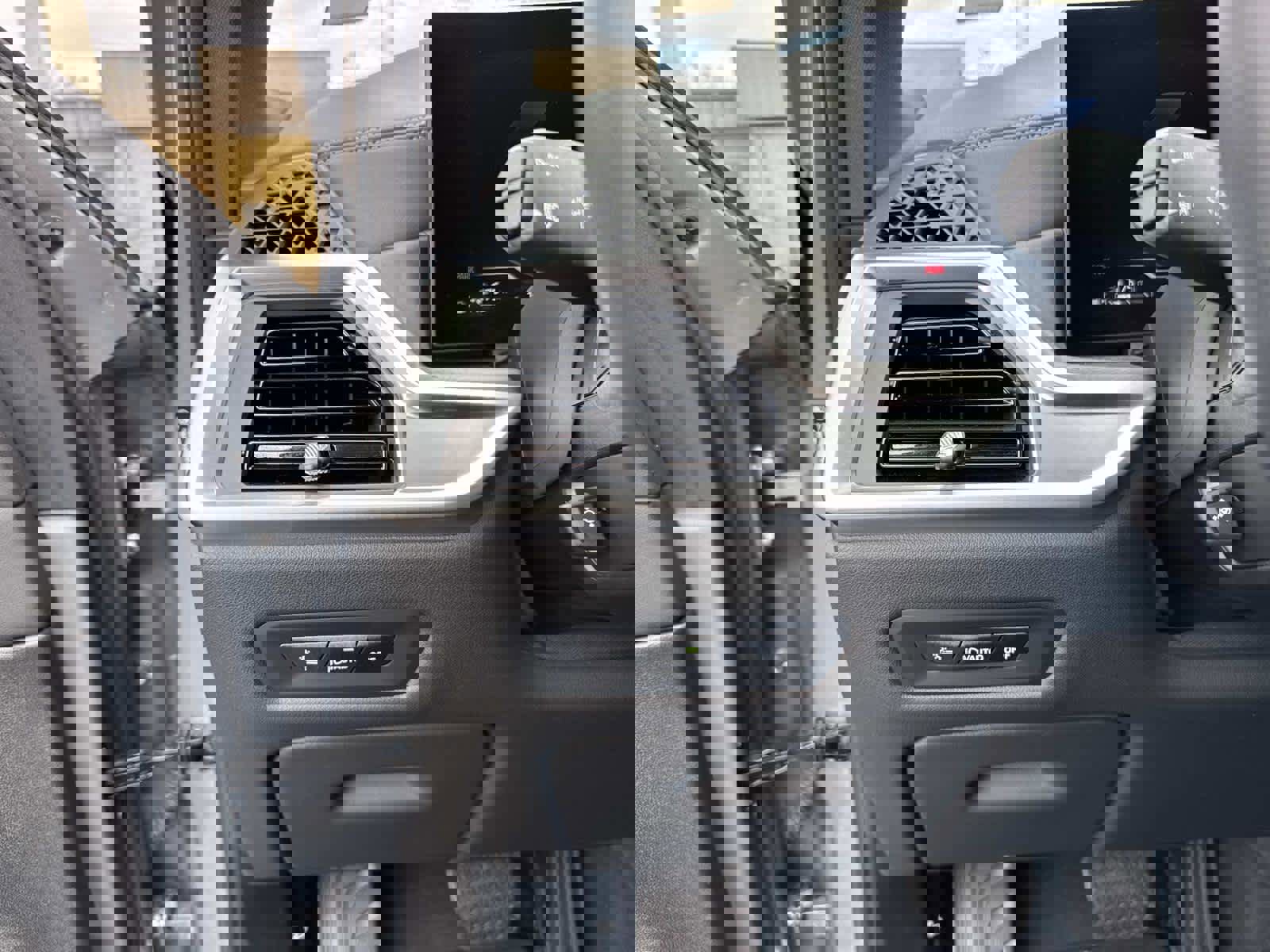 Used 2025 BMW X5 xDrive50e image 33