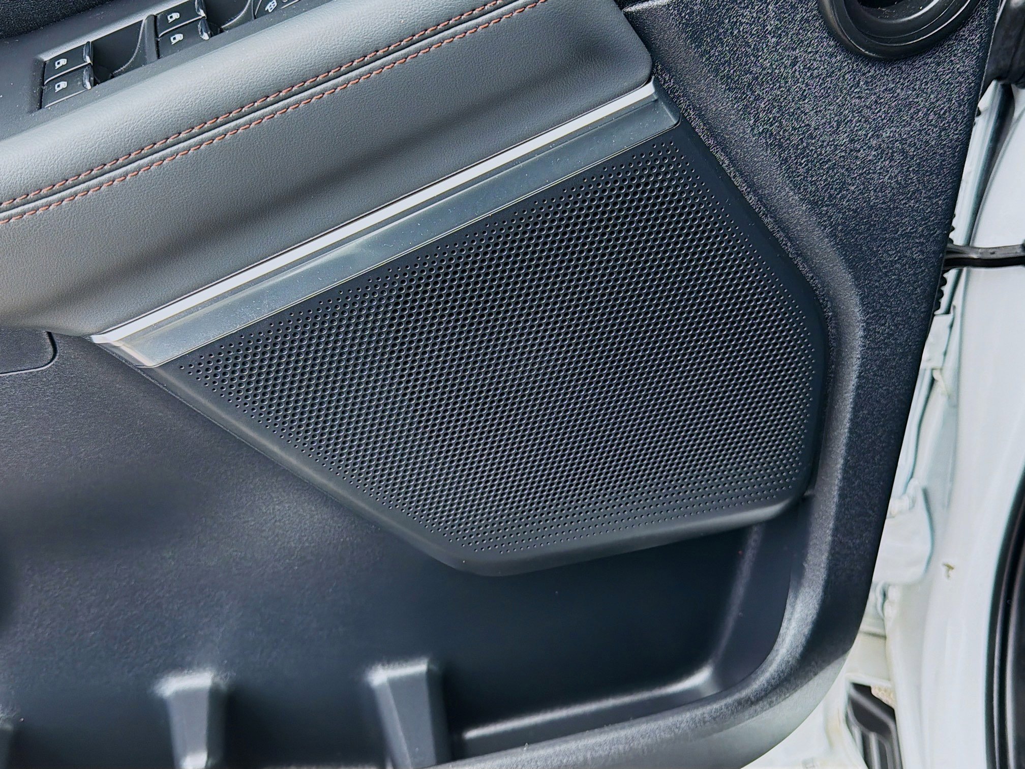 Used 2025 Ford Expedition Active image 26