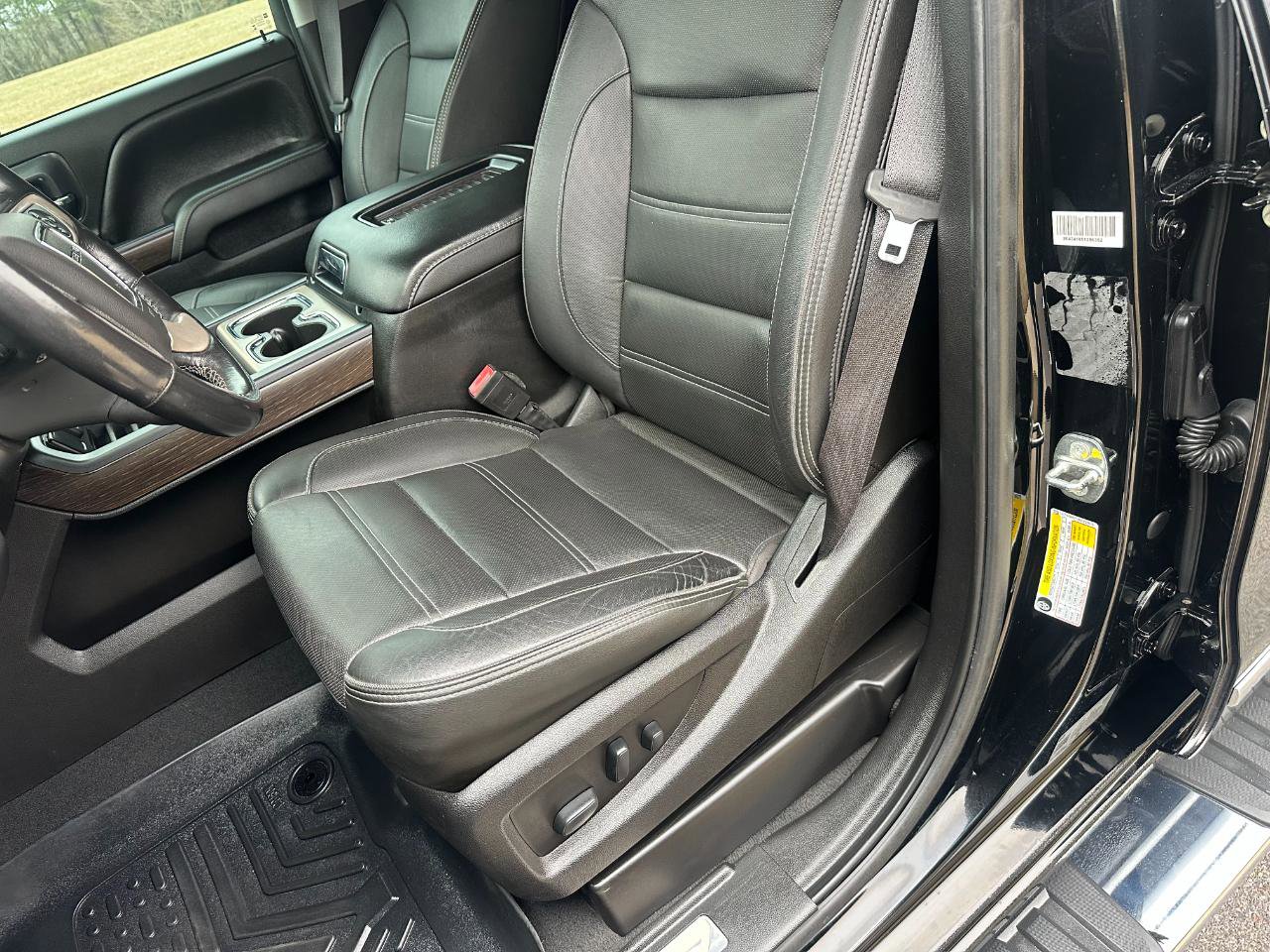 Used 2019 GMC Sierra 3500 Denali w/ Duramax Plus Package image 14