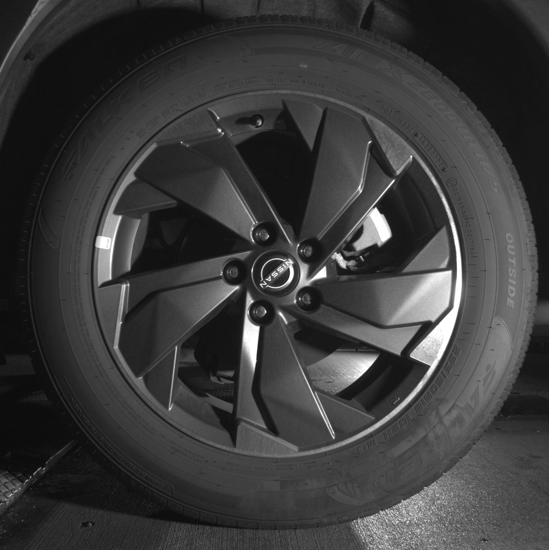 Used 2025 Nissan Rogue SV image 14