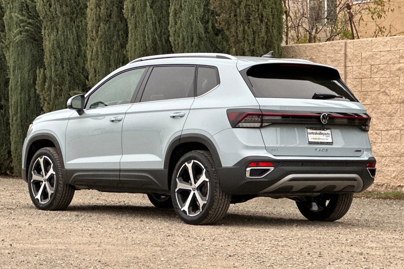 New 2026 Volkswagen Taos SEL image 6