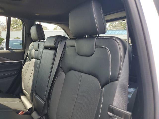 New 2026 Jeep Grand Cherokee Limited AWD/4WD image 14