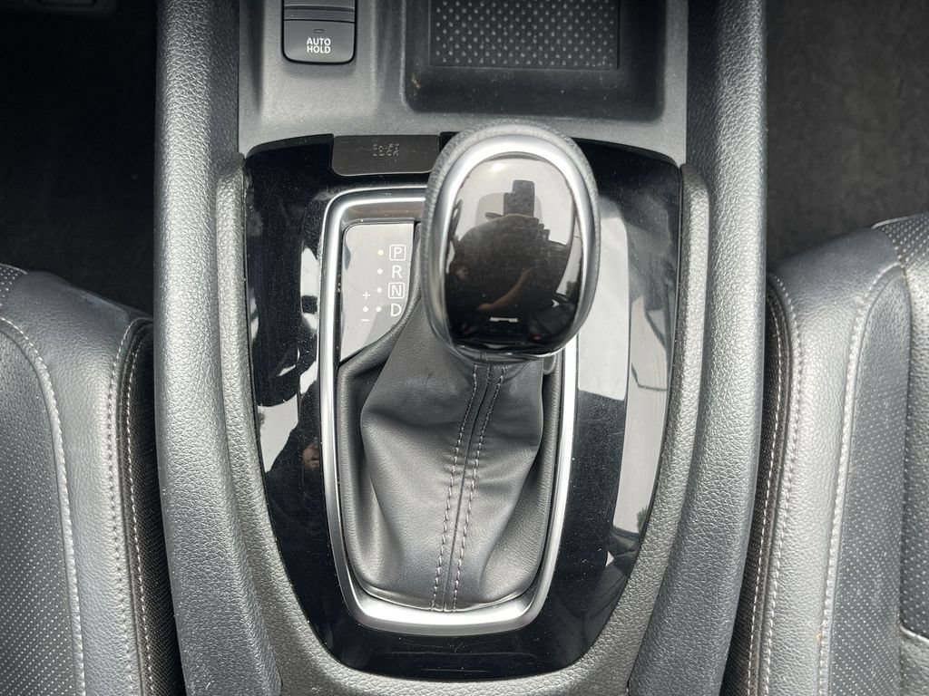 Used 2021 Nissan Rogue Sport SL AWD/4WD image 16
