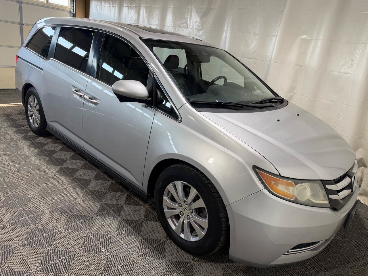 Used 2015 Honda Odyssey EX-L image 10