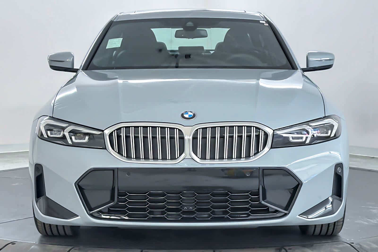 New 2026 BMW 330i xDrive Sedan w/ M Sport Package AWD/4WD image 10