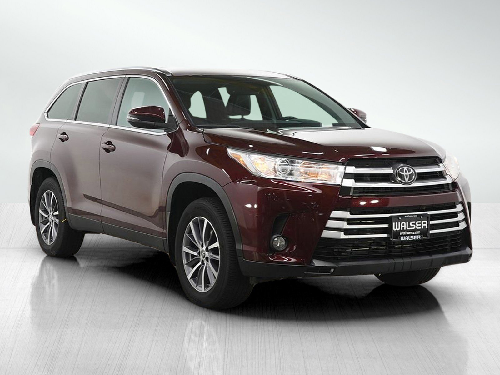 Used 2019 Toyota Highlander XLE AWD/4WD image 7