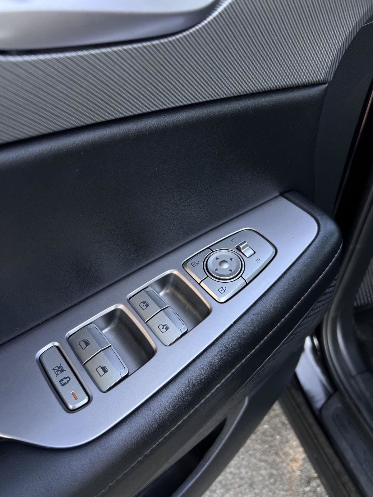 Used 2024 Hyundai Palisade SEL FWD image 15