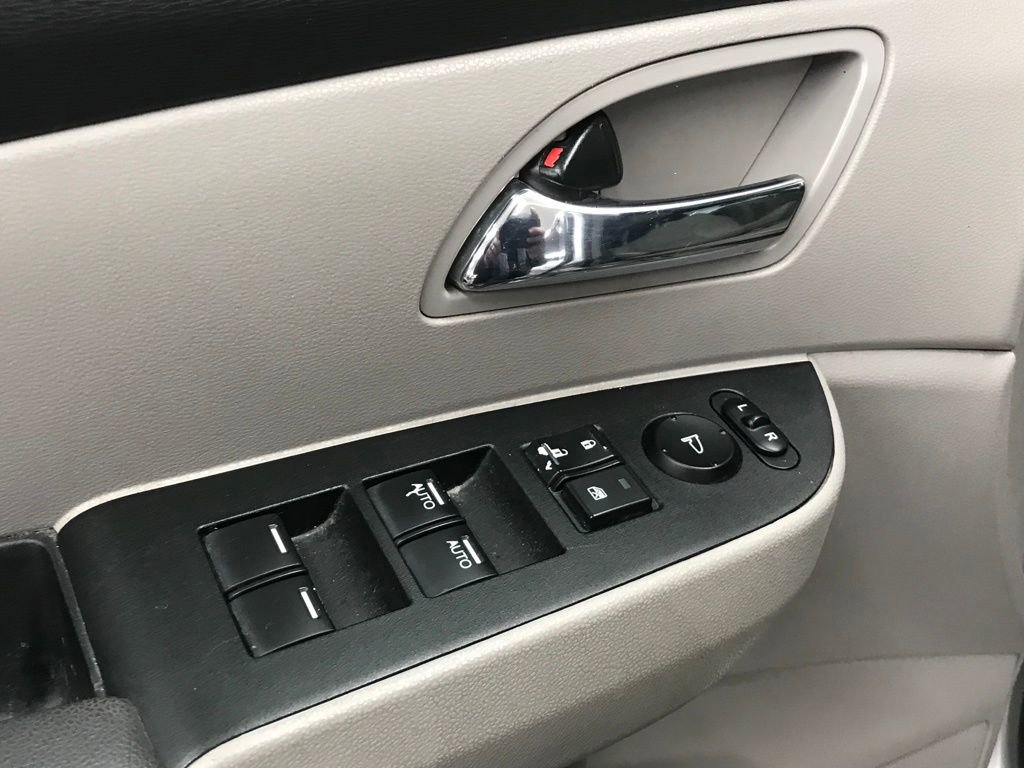 Used 2015 Honda Odyssey EX-L image 10